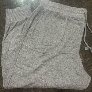 Market & Spruce Charcoal Lounge Pants
